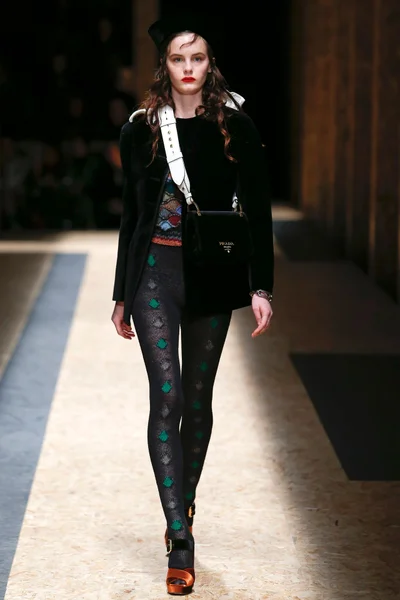 Look 8